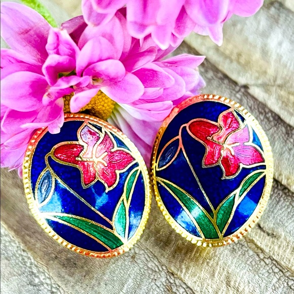 Vintage Jewelry - 💕Host Pick:Vintage Cloisonne Clip Earrings